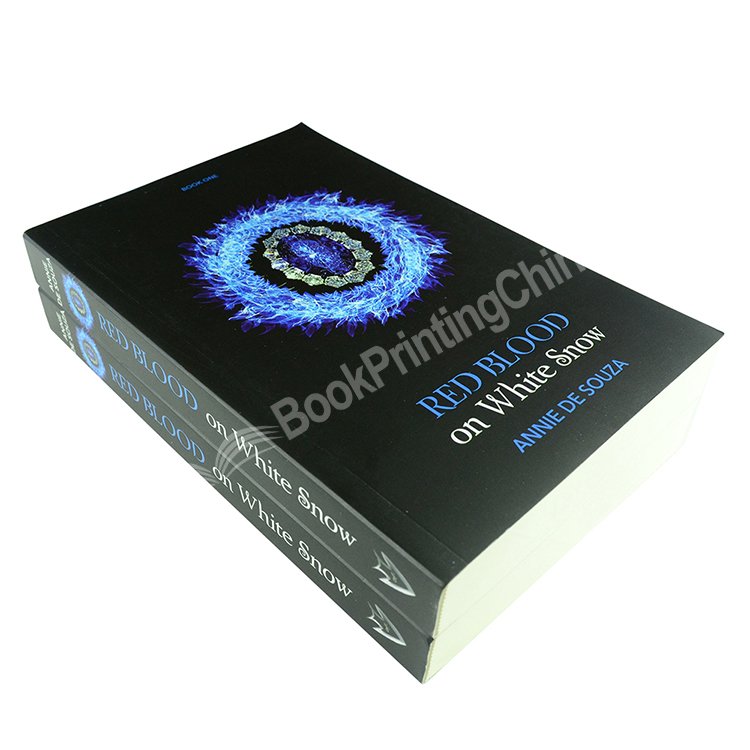 Black and White Novel Printing Cream Paper Softcover Book Printing